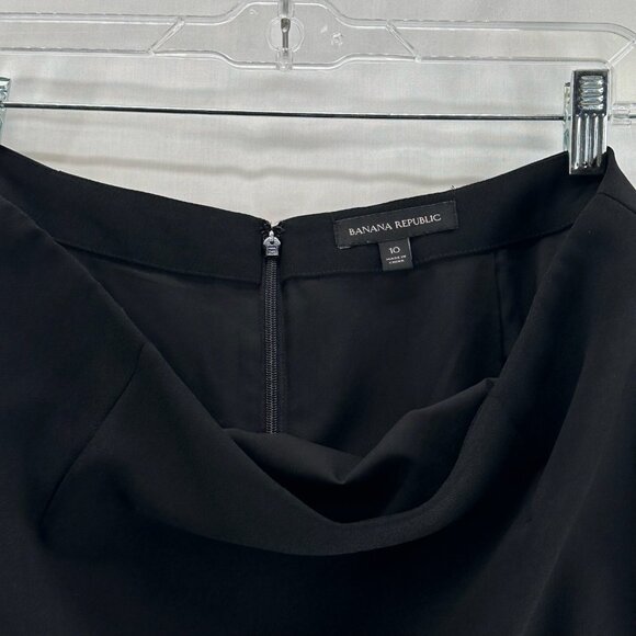 Banana Republic Flounce Mini Skirt Womens Sz 10 Back Zip Lined Ruffle Hem Black - Picture 12 of 13